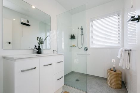 Photo of property in 1/1 Goddard Lane, Havelock North, 4130