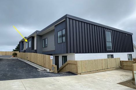 Photo of property in 4/62 Spenmoor Street, Newlands, Wellington, 6037