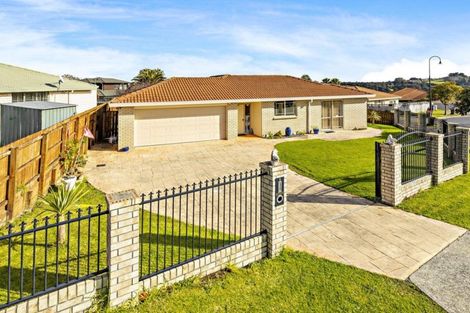 Photo of property in 6 Frederick Reece Drive, The Gardens, Auckland, 2105