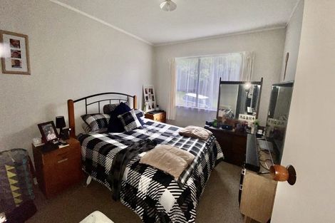 Photo of property in 1 Seagull Place, Whitby, Porirua, 5024