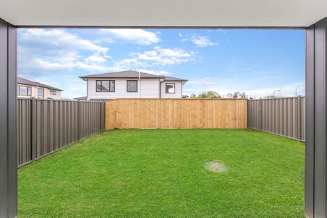 Photo of property in 15 Horomia Road, Karaka, Papakura, 2113