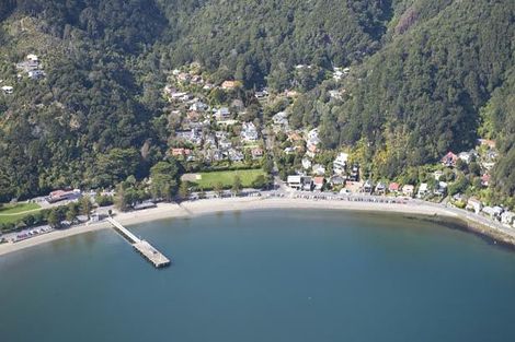 Photo of property in 616b Marine Drive, Days Bay, Lower Hutt, 5013