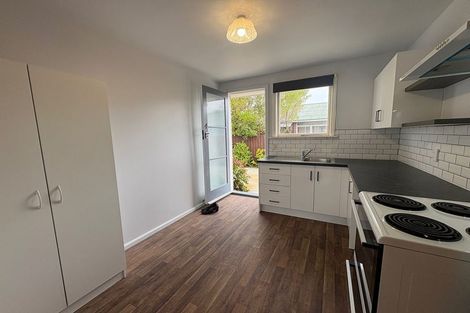 Photo of property in 4/38 North Avon Road, Richmond, Christchurch, 8013