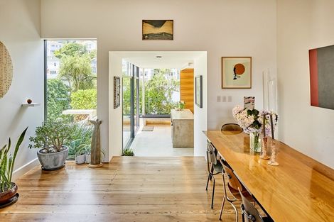 Photo of property in 8 Mcfarlane Street, Mount Victoria, Wellington, 6011