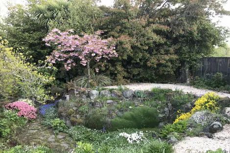 Photo of property in 5 Three Mile Hill Road, Halfway Bush, Dunedin, 9010