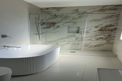 Photo of property in 2/24 Onepoto Road, Hauraki, Auckland, 0622