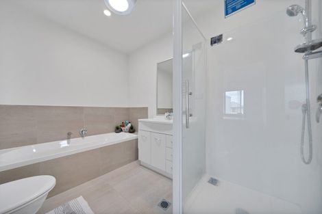 Photo of property in 4 Treestump Road, Takanini, 2112