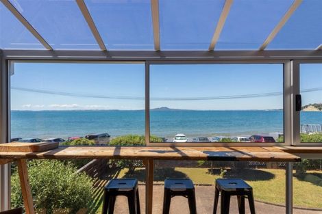 Photo of property in 32 Manly Esplanade, Browns Bay, Auckland, 0630