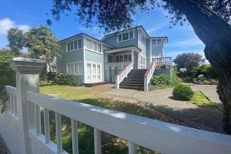 Photo of property in 5-7 Mahoe Street, Eastbourne, Lower Hutt, 5013