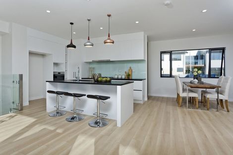 Photo of property in 12 Moki Place, Long Bay, Auckland, 0630