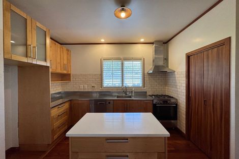 Photo of property in 41 Queensway, Three Kings, Auckland, 1024