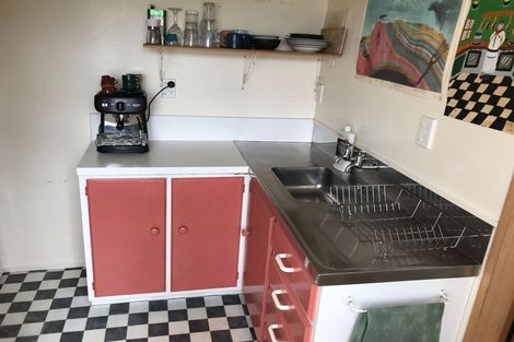 Photo of property in 9 Lerwick Terrace, Melrose, Wellington, 6023