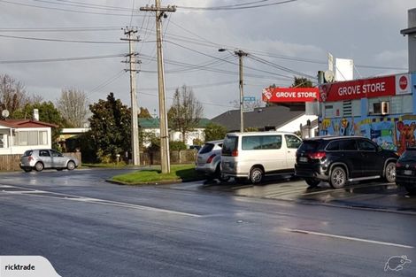 Photo of property in 1/5 Grove Road, Papakura, 2110