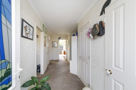 Photo of property in 44 Peter Hall Drive, Kelvin Grove, Palmerston North, 4414