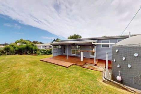 Photo of property in 11 Ramona Avenue, Waitarere Beach, Levin, 5510