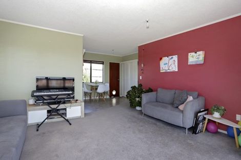 Photo of property in 10a Te Arawa Place, Welcome Bay, Tauranga, 3112