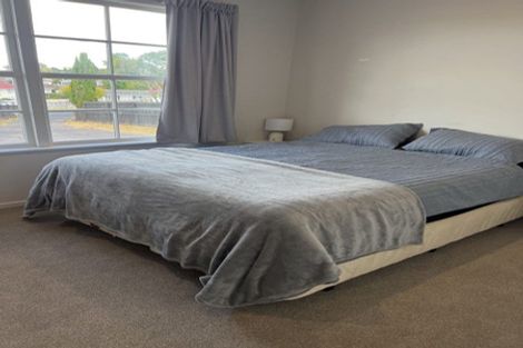 Photo of property in 50a Weldene Avenue, Glenfield, Auckland, 0629