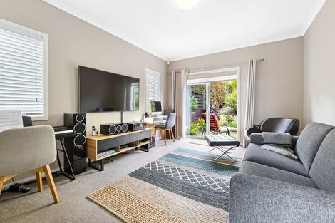 Photo of property in 27 Landmark Terrace, Orewa, 0931