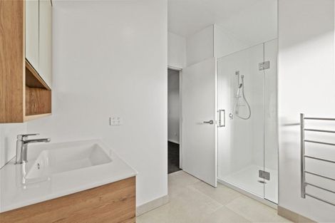 Photo of property in 2/22 Ward Street, Pukekohe, 2120