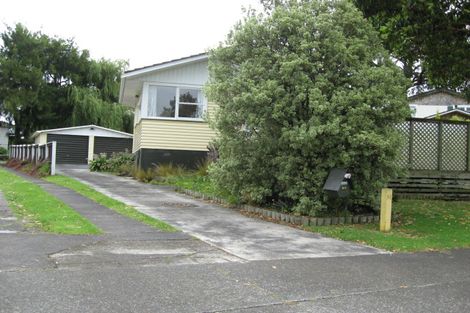 Photo of property in 20 Kea Place, Mangere Bridge, Auckland, 2022