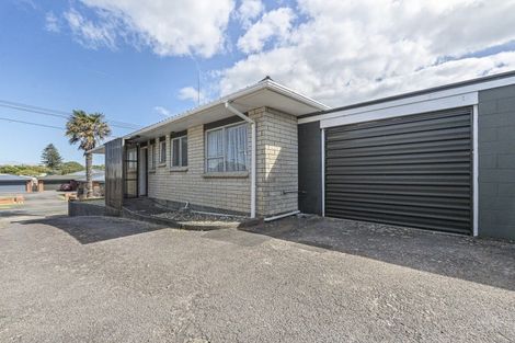 Photo of property in 1/35 Clemow Road, Fitzroy, New Plymouth, 4312
