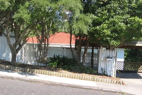 Photo of property in 10 Willow Avenue, Birkenhead, Auckland, 0626