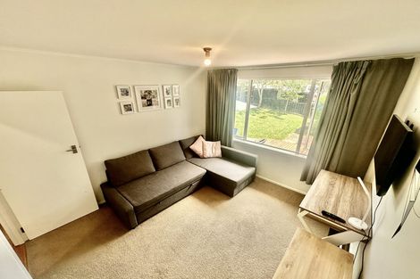 Photo of property in 1 Arahia Street, Northcote, Auckland, 0627