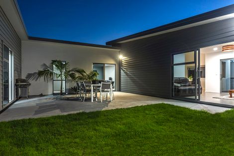 Photo of property in 46 Hamilton Drive, Wainui, Gisborne, 4010