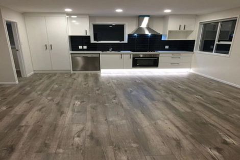 Photo of property in 2/246 Mount Wellington Highway, Mount Wellington, Auckland, 1060