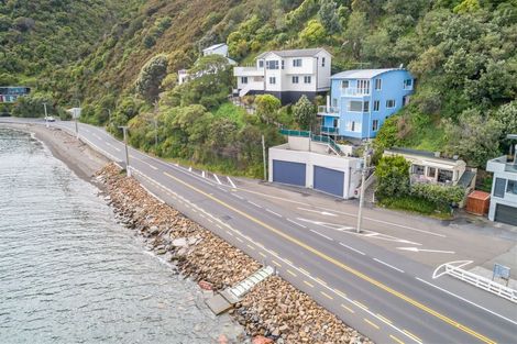 Photo of property in 517c Marine Drive, Sunshine Bay, Lower Hutt, 5013