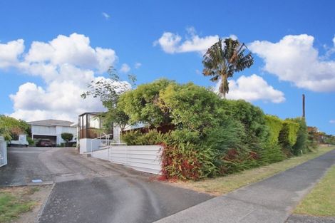 Photo of property in 11a Hilltop Road, Parkvale, Tauranga, 3112