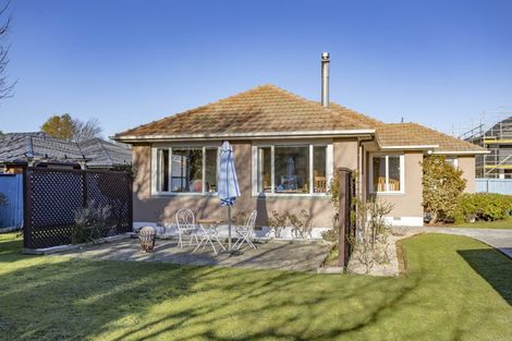 Photo of property in 61 Evesham Crescent, Spreydon, Christchurch, 8024