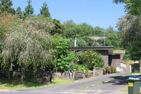 Photo of property in 34 Elmira Place, Browns Bay, Auckland, 0630