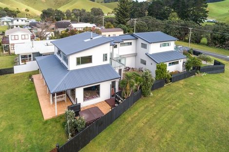 Photo of property in 1 Otautu Wharf Road, Colville, Coromandel, 3584