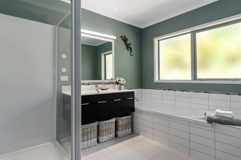 Photo of property in 9 Jason Place, Pyes Pa, Tauranga, 3112