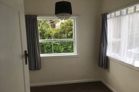 Photo of property in 1 Waiau Street, Torbay, Auckland, 0630