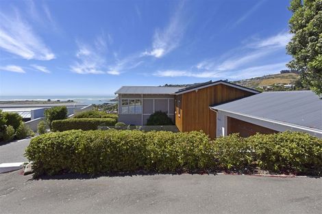 Photo of property in 2 Challenger Lane, Redcliffs, Christchurch, 8081