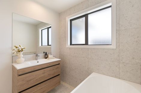 Photo of property in 10 Mangatainoka Lane, Awapuni, 4412