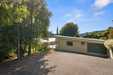 Photo of property in 16 Old Coach Road, Havelock, 7100