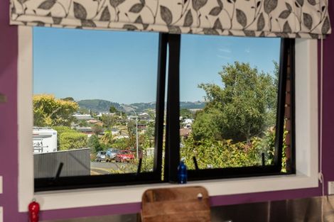 Photo of property in 25 Whitaker Street, Otumoetai, Tauranga, 3110