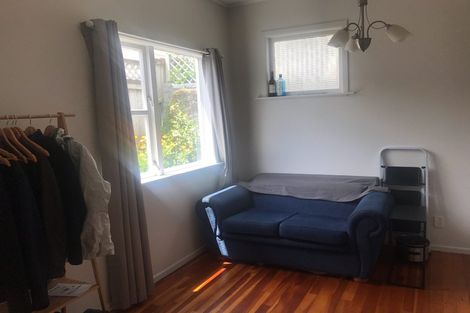 Photo of property in 19 Caroline Street, Mount Victoria, Wellington, 6011