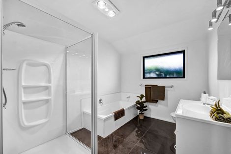 Photo of property in 4 Dale Street, Lower Vogeltown, New Plymouth, 4310