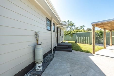 Photo of property in 90a Hinau Street, Castlecliff, Whanganui, 4501