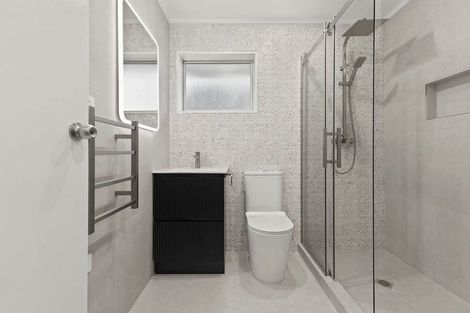 Photo of property in 1/25 Alcock Street, Mount Wellington, Auckland, 1060