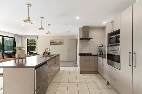 Photo of property in 8 Ada Place, Lake Hayes, Queenstown, 9304