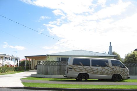 Photo of property in 40 Queens Road, Glen Avon, New Plymouth, 4312