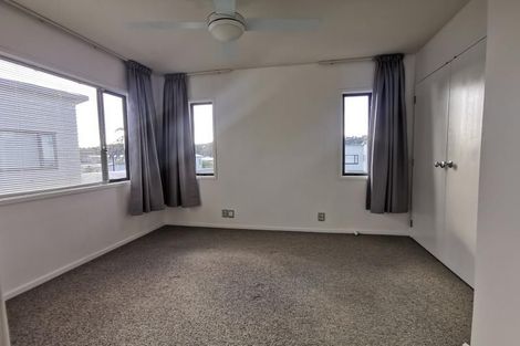 Photo of property in The Grange, 5/92 Bush Road, Albany, Auckland, 0632