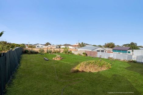 Photo of property in 30 Kowhai Street, Castlecliff, Whanganui, 4501