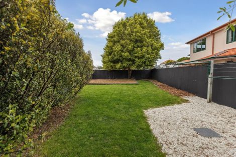 Photo of property in 70 Thackeray Place, Waltham, Christchurch, 8023