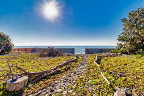 Photo of property in 35 Clifton Road, Haumoana, 4102